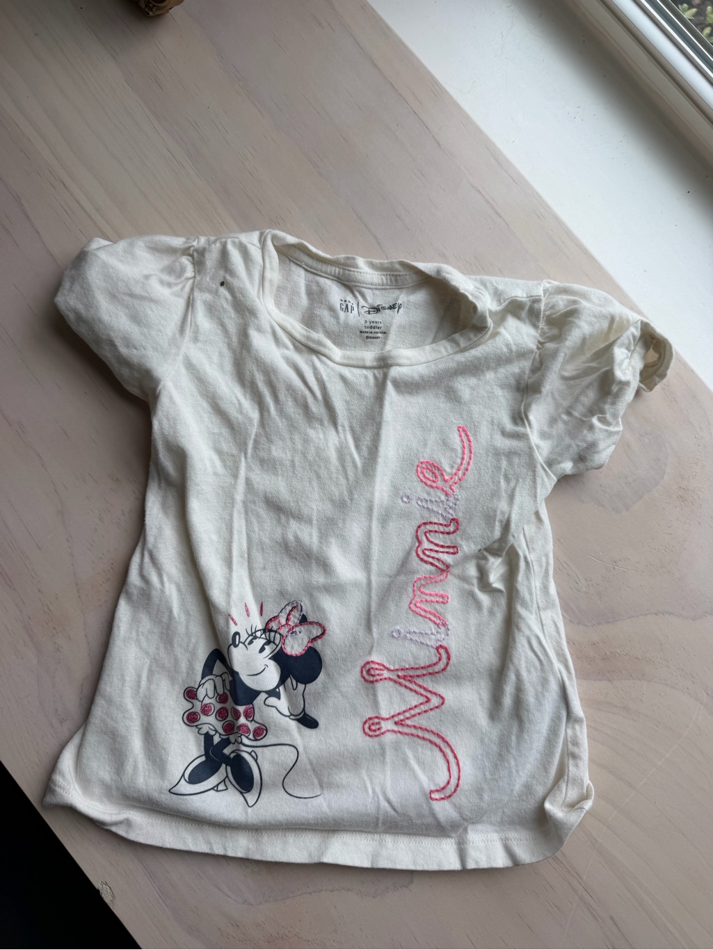 Gap White Minnie Mouse Graphic Tee With Pink Script